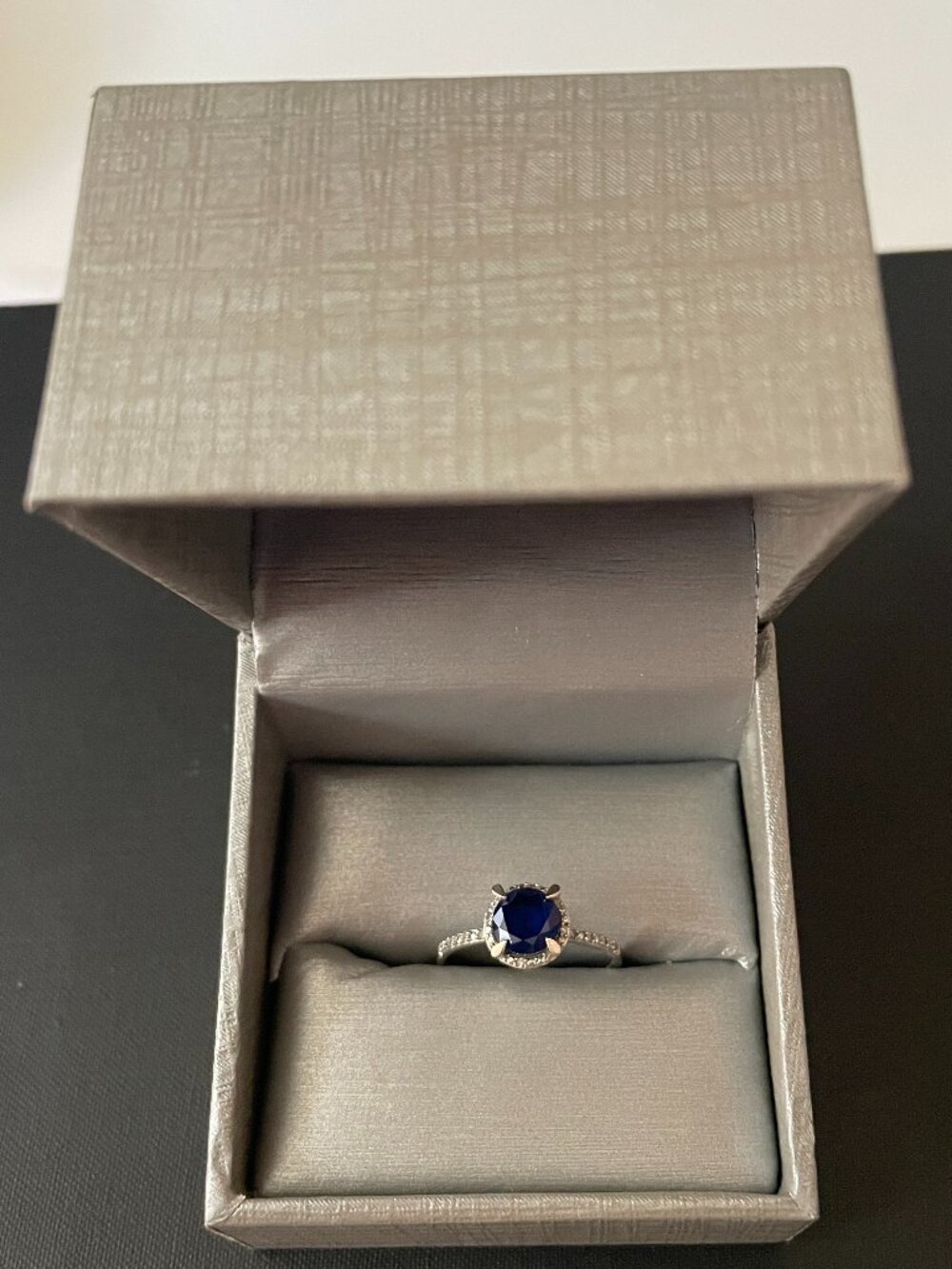 10K White Gold and lab-created Sapphire Ring with Diamond Chips- Approx size 9